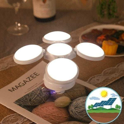 🚀Outdoor essential! Foldable solar LED bulb 🔋Lighting and charging in one!